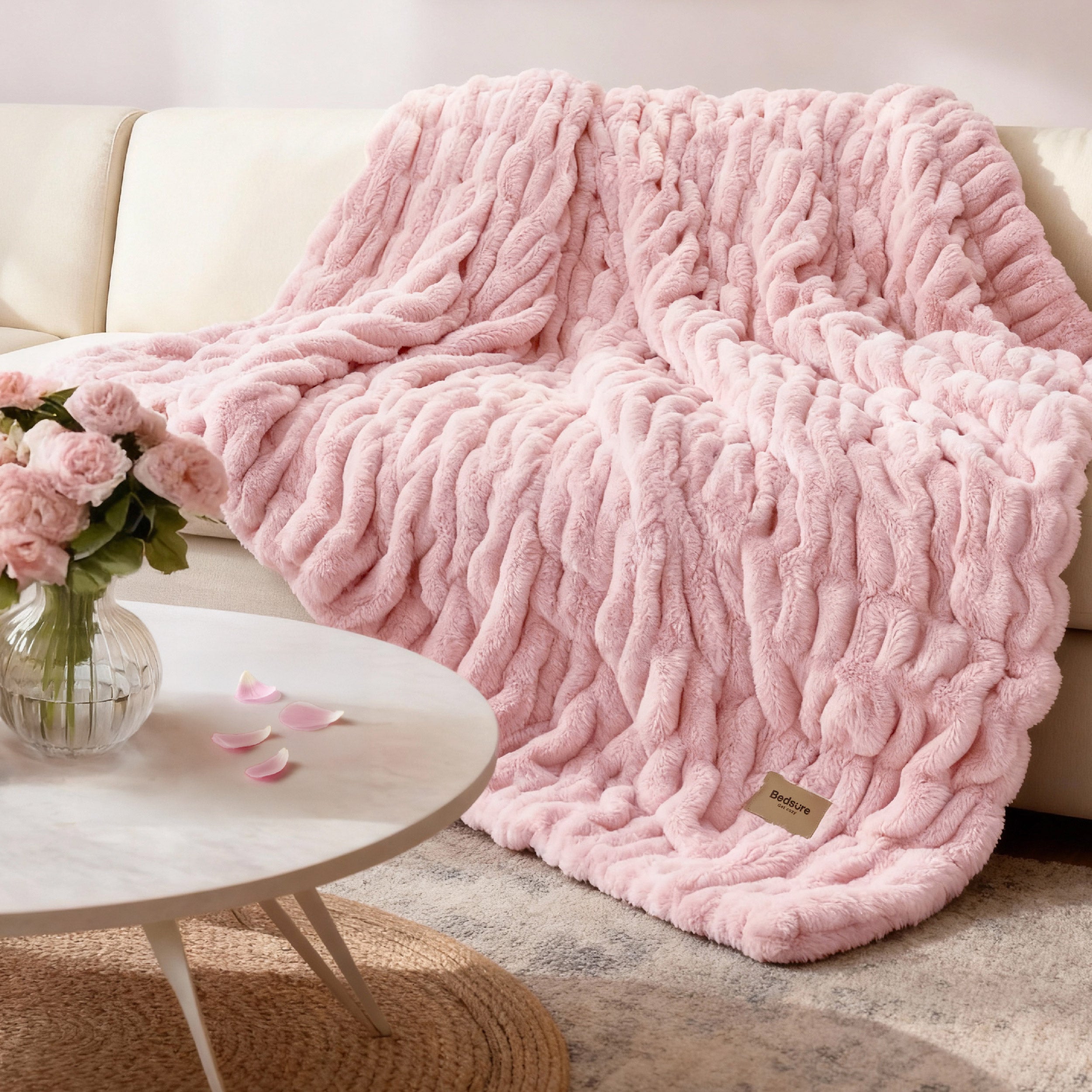 Double-sided Faux Fur Ruched Blanket - Image 12